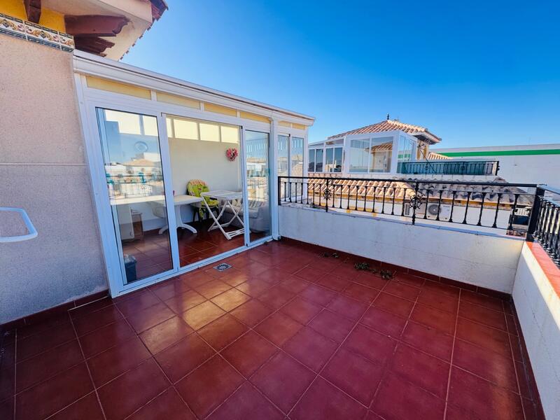 2 Cuarto Villa en venta