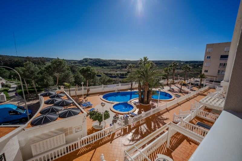 2 спальная комната квартира продается