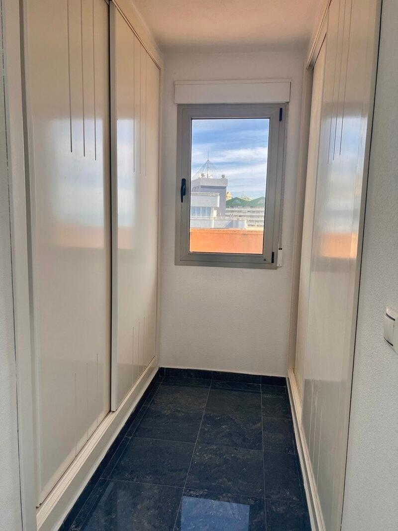 3 slaapkamer Appartement Te koop 3 slaapkamer Appartement Te koop