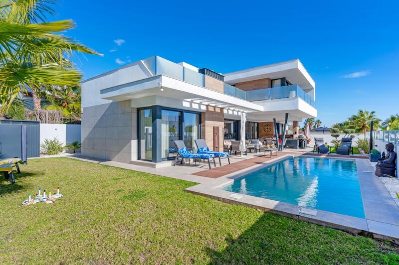 Villa til salgs i Ciudad Quesada, Alicante