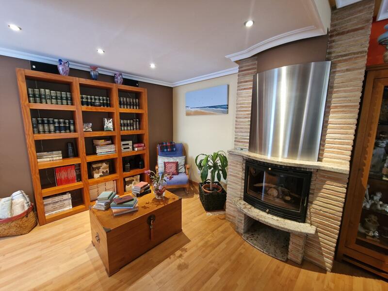 4 bedroom Villa for sale