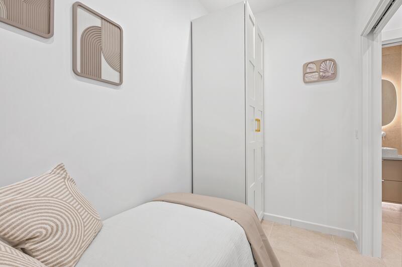 2 bedroom Townhouse for sale