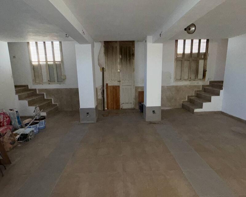 6 bedroom Country House for sale