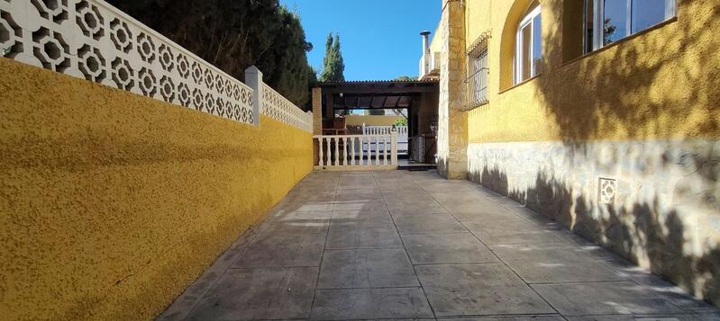 2 Cuarto Villa en venta