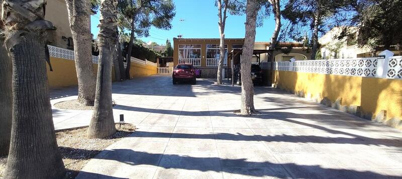 2 Cuarto Villa en venta