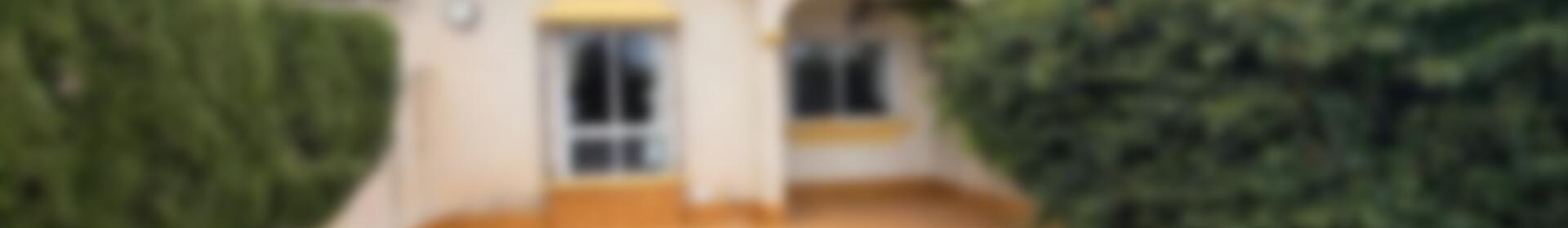 2 slaapkamer Gezinswoning Te koop