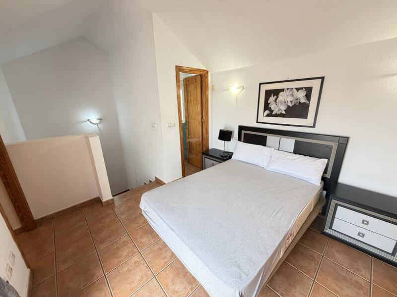 2 slaapkamer Gezinswoning Te koop