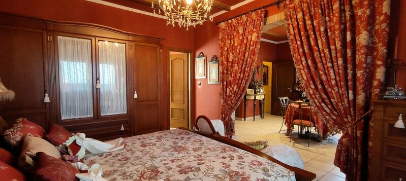 4 bedroom Country House for sale