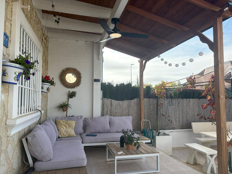 3 Schlafzimmer Stadthaus zu verkaufen