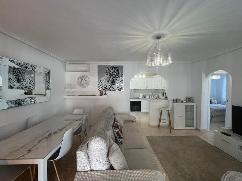 2 Schlafzimmer Stadthaus zu verkaufen