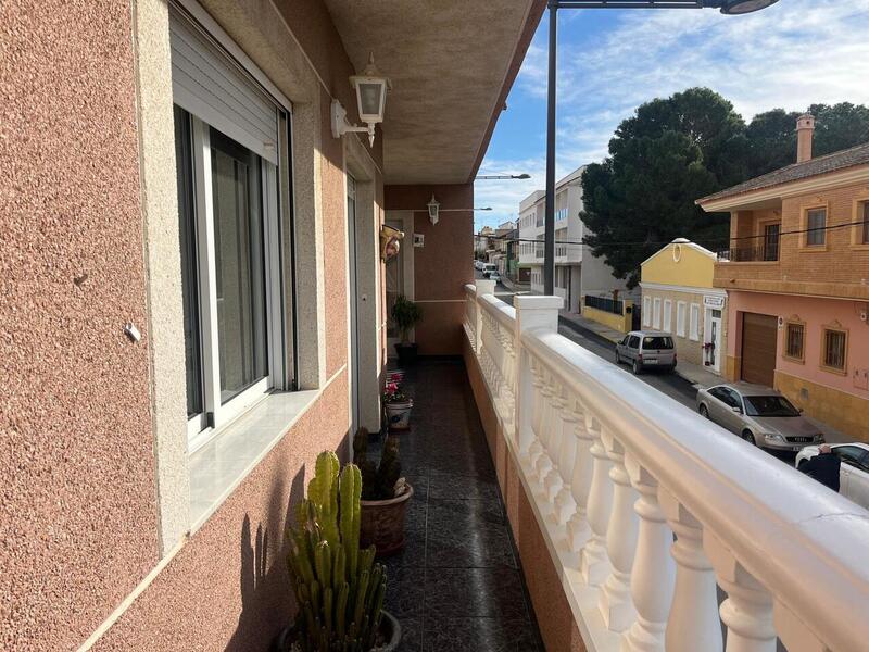 4 slaapkamer Appartement Te koop