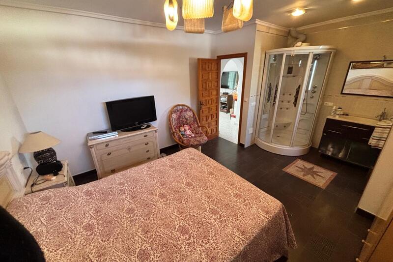 4 slaapkamer Villa Te koop