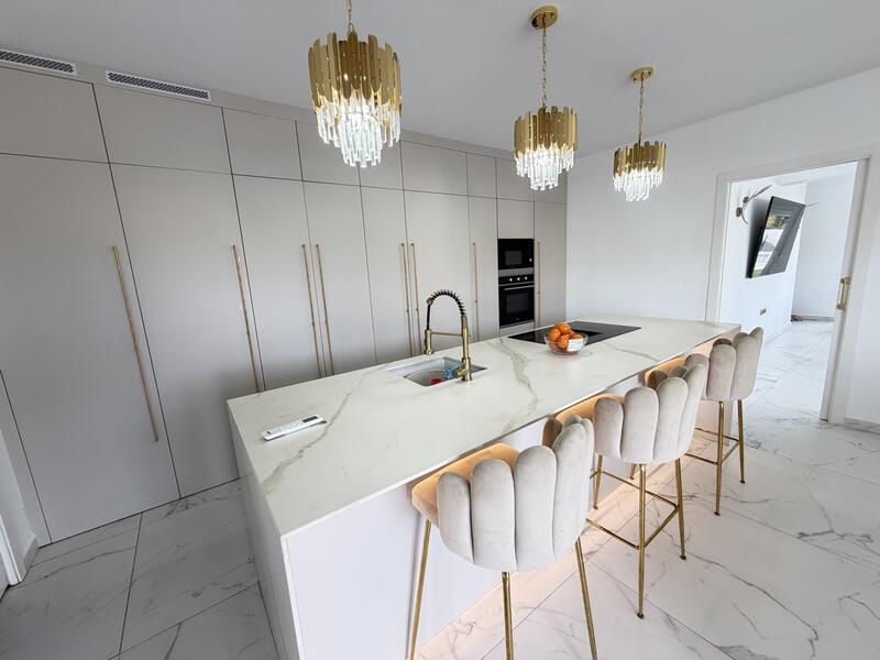 6 soveværelse Villa til salg 6 soveværelse Villa til salg