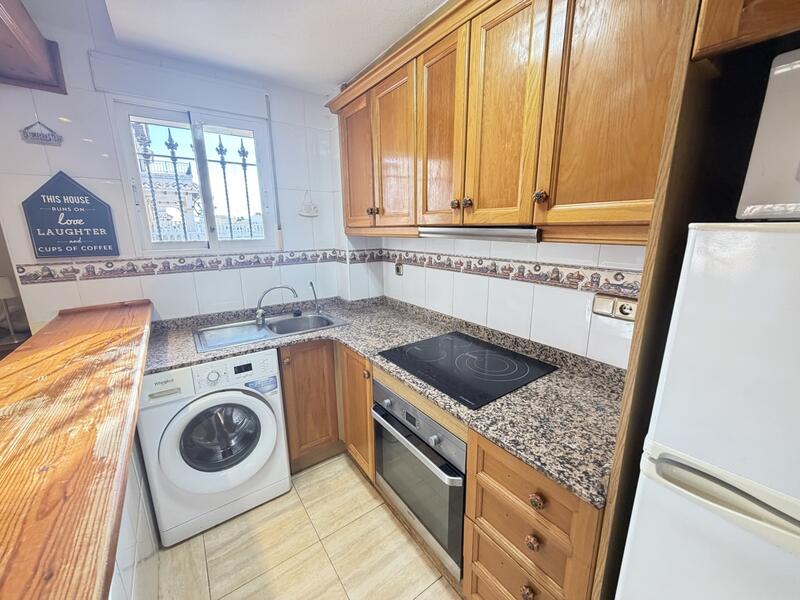 2 bedroom Townhouse for sale