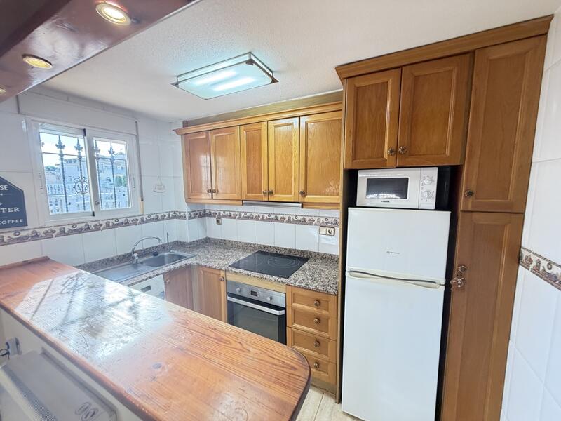 2 bedroom Townhouse for sale