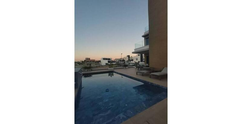 6 bedroom Villa for sale 6 bedroom Villa for sale