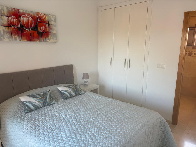 3 slaapkamer Gezinswoning Te koop