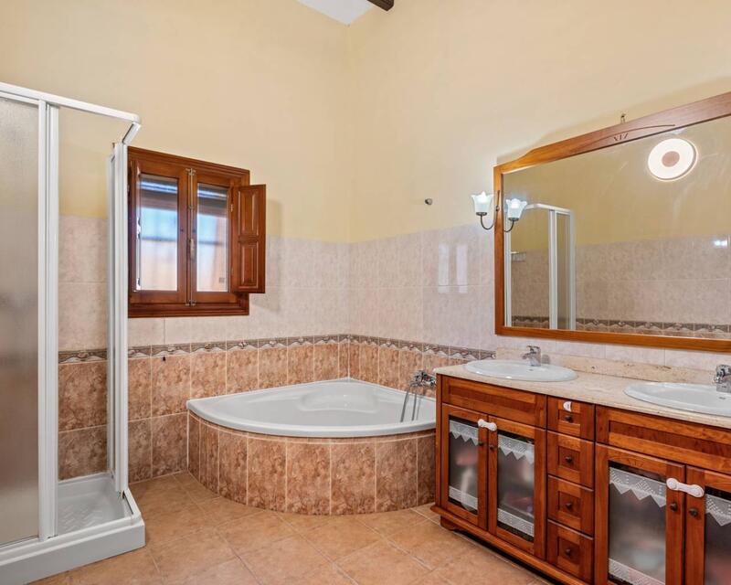 3 chambre Auberge à vendre