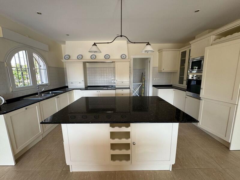 4 bedroom Villa for sale