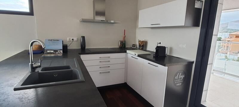 4 Schlafzimmer Villa zu verkaufen 4 Schlafzimmer Villa zu verkaufen