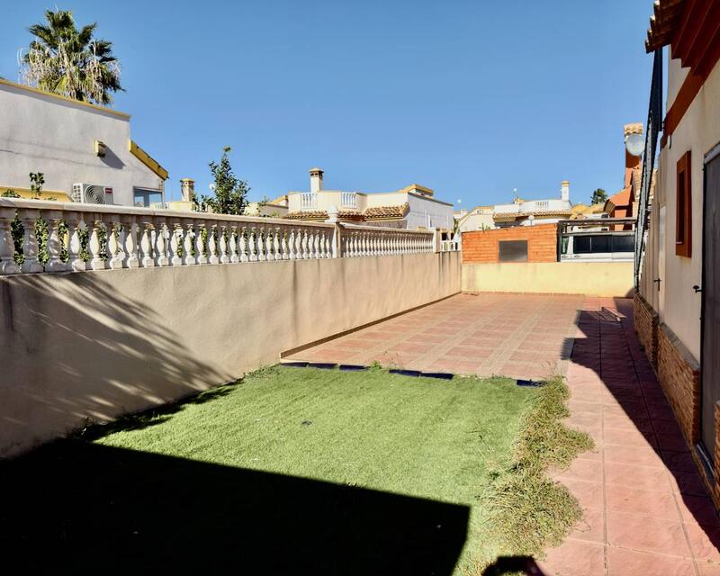 2 Cuarto Villa en venta