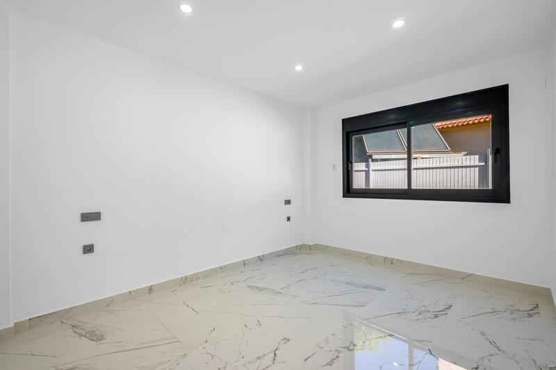 4 Schlafzimmer Villa zu verkaufen