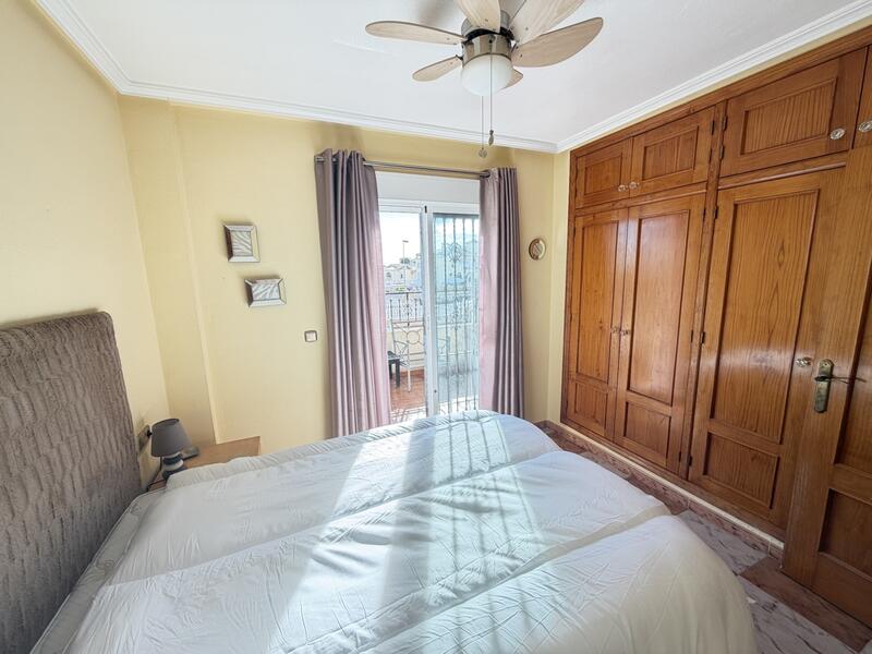 2 bedroom Townhouse for sale