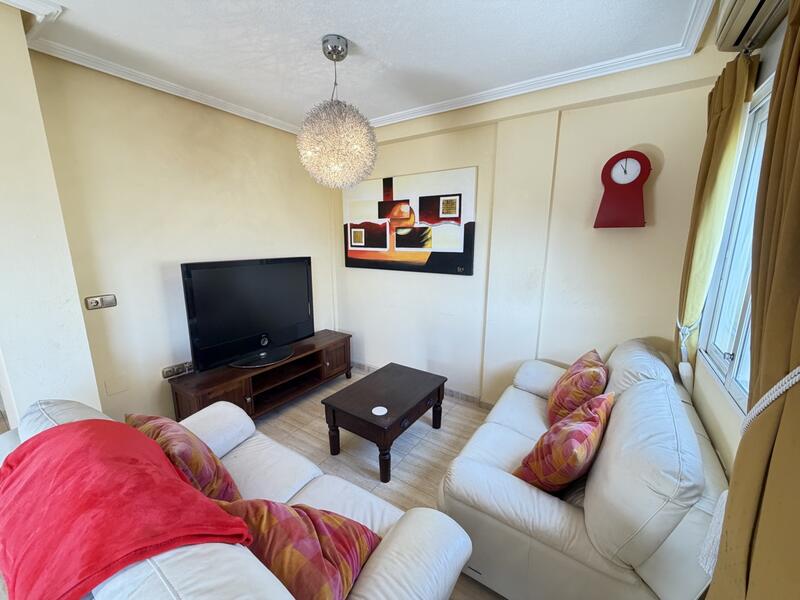 2 bedroom Townhouse for sale