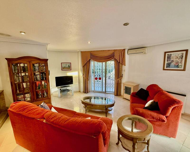 4 slaapkamer Villa Te koop 4 slaapkamer Villa Te koop