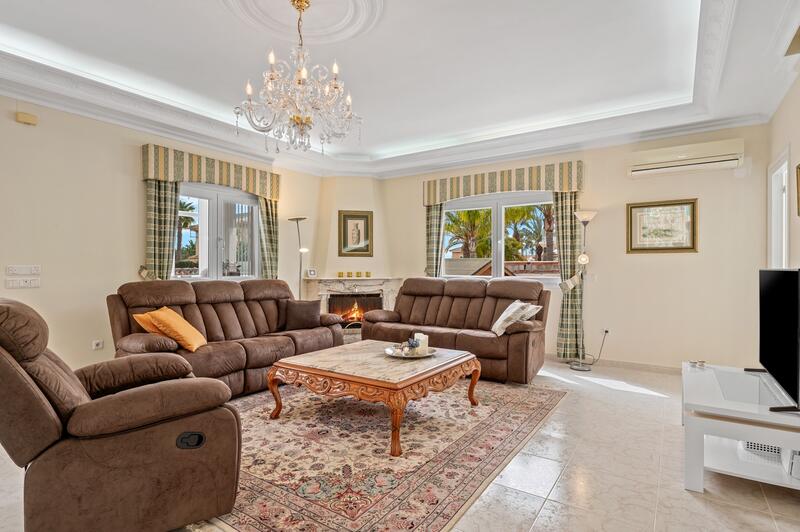 4 slaapkamer Villa Te koop 4 slaapkamer Villa Te koop