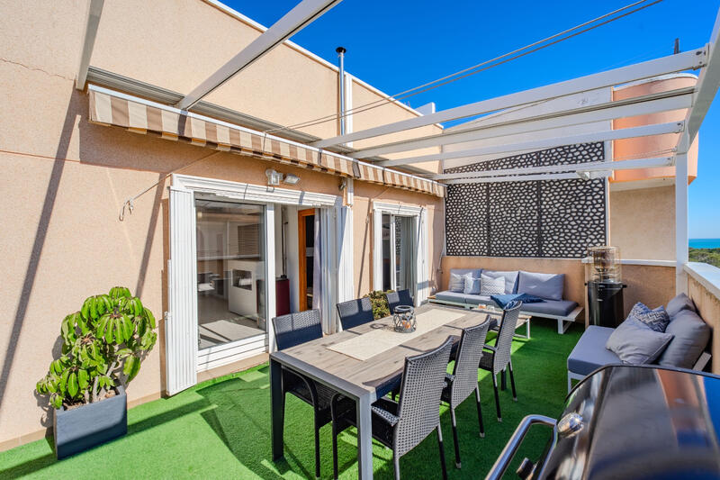 3 bedroom Apartment for sale