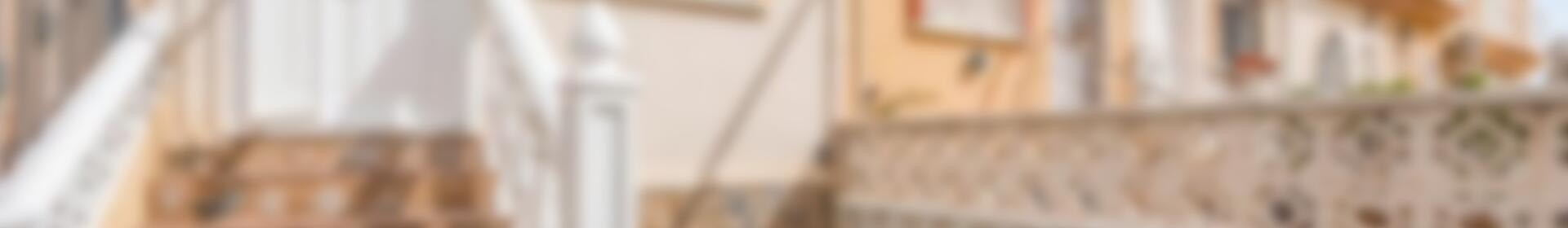 2 bedroom Townhouse for sale