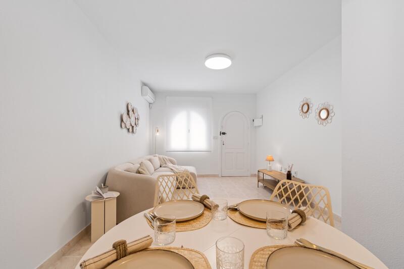 2 bedroom Townhouse for sale