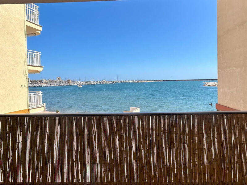квартира продается в Torrevieja, Alicante