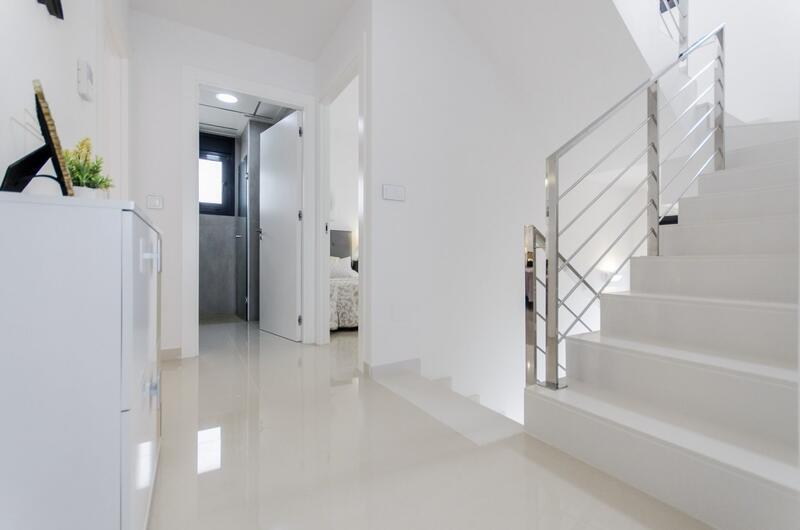 4 slaapkamer Villa Te koop 4 slaapkamer Villa Te koop