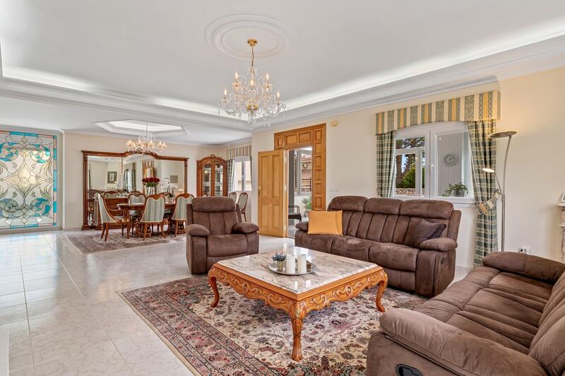 4 Cuarto Villa en venta