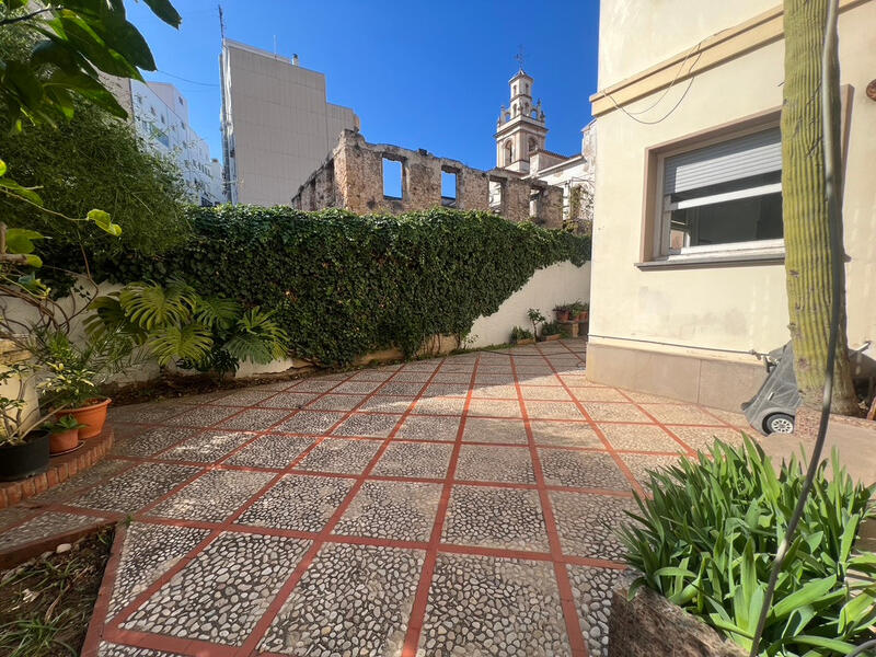 7 bedroom Villa for sale