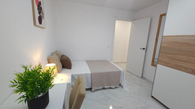 Apartamento en venta en Torrevieja, Alicante