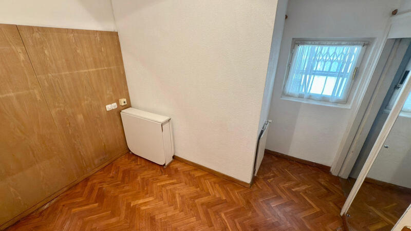 6 chambre Appartement à vendre