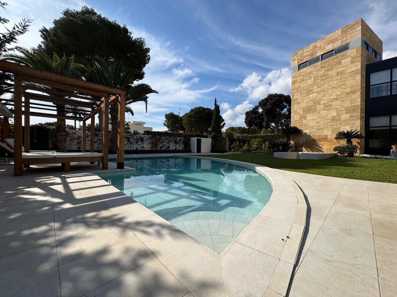 7 chambre Villa à vendre