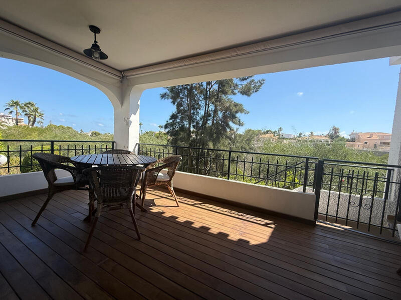 4 Cuarto Villa en venta