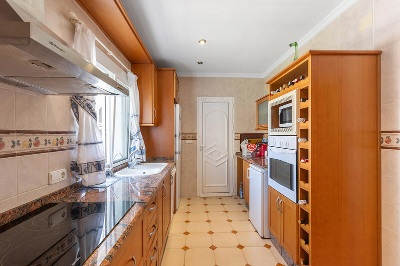 4 Cuarto Villa en venta