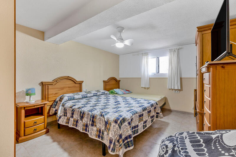 4 Cuarto Villa en venta