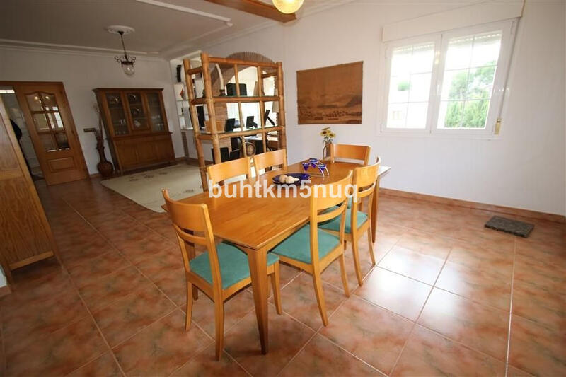 5 bedroom Villa for sale