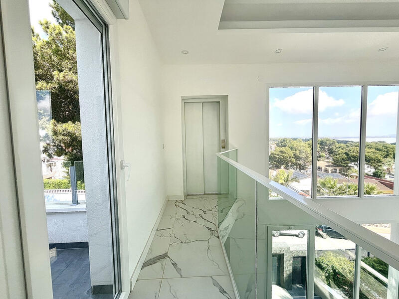 6 Cuarto Villa en venta