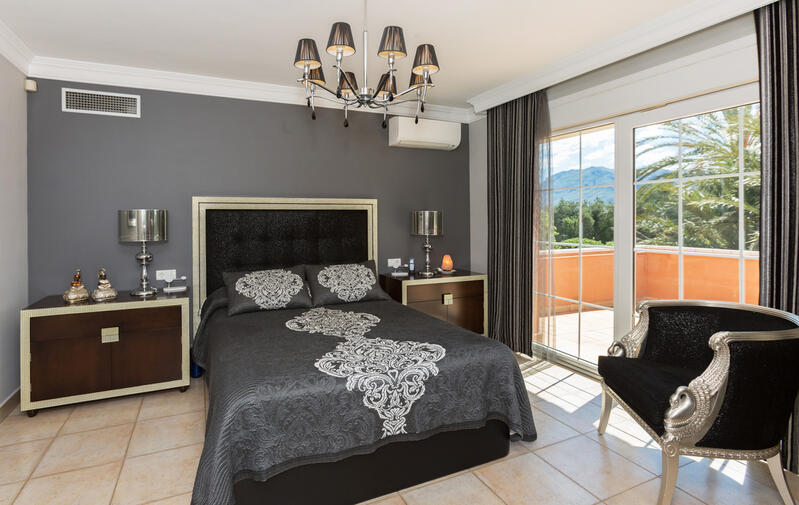 7 chambre Villa à vendre