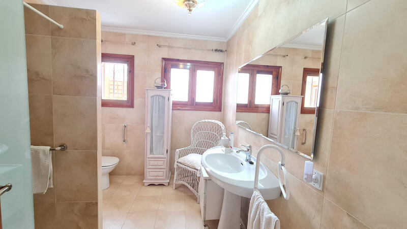 4 Cuarto Adosado en venta