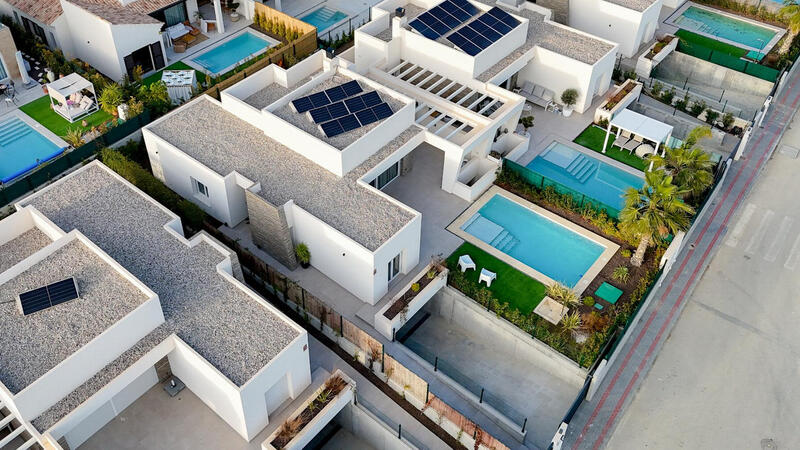 Villa til salgs i Algorfa, Alicante