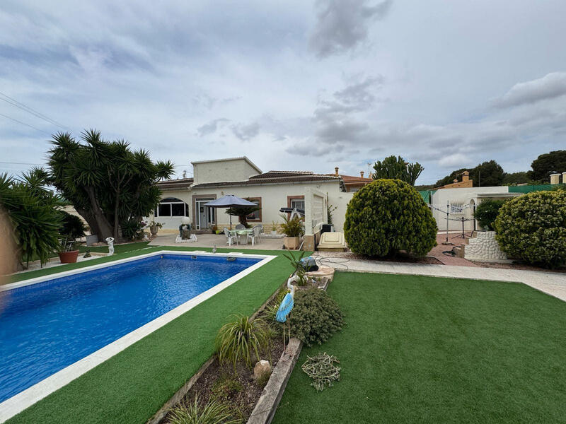 Villa en venta en San Fulgencio, Alicante