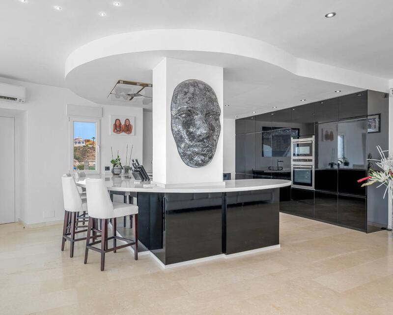 7 bedroom Villa for sale